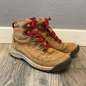 Danner Waterproof Hiking Boots Size 7